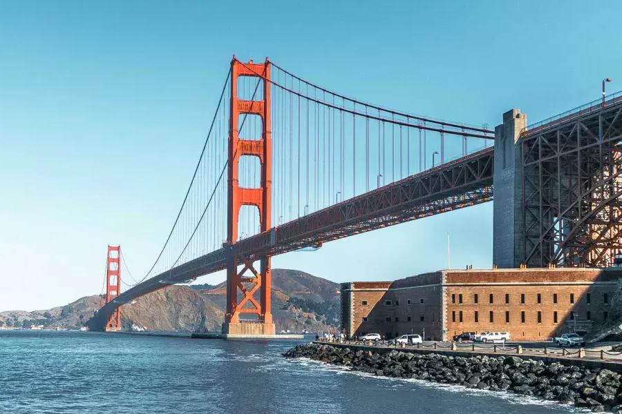 El Fort Point de la época de la Guerra Civil se encuentra en la base del puente Golden Gate.